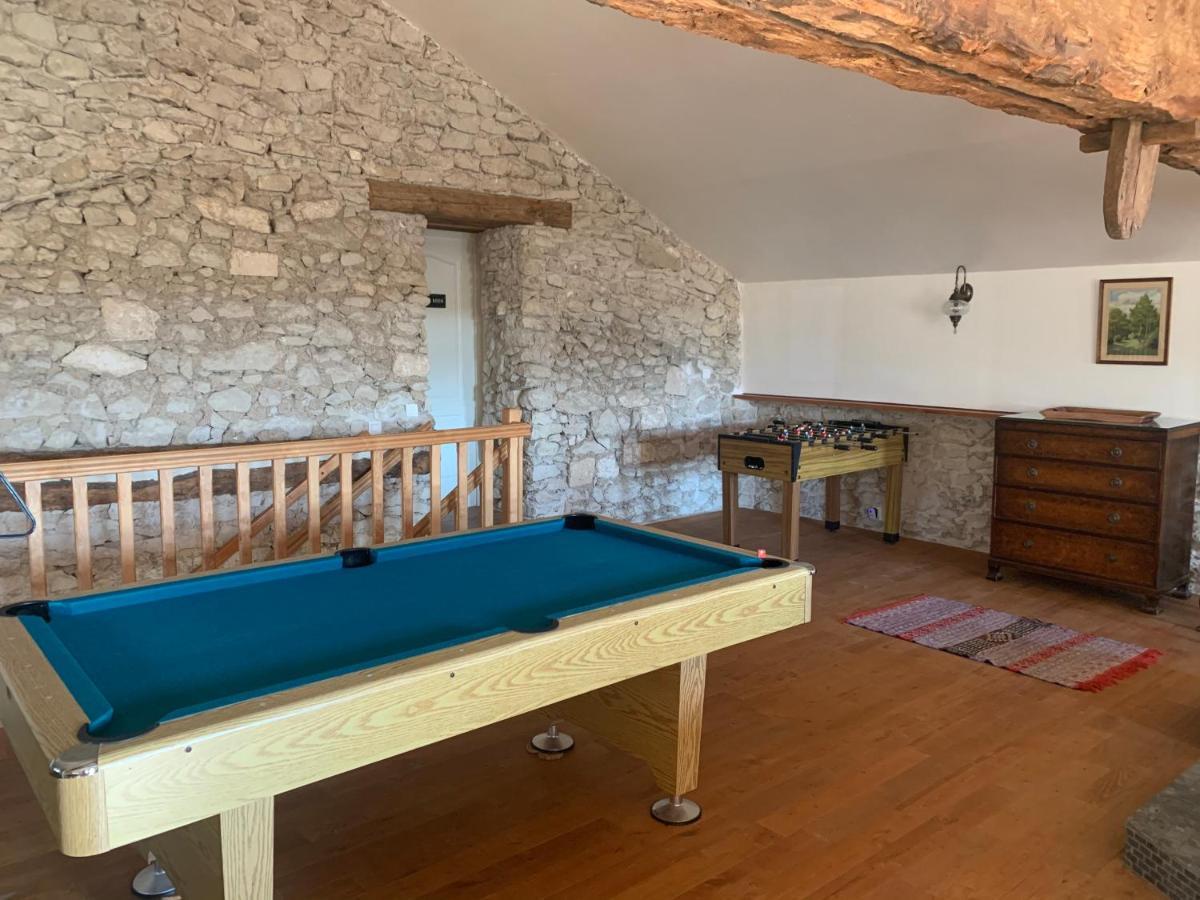 Country Villa For 19 Pool Cinema Football Pitch Verteillac Extérieur photo