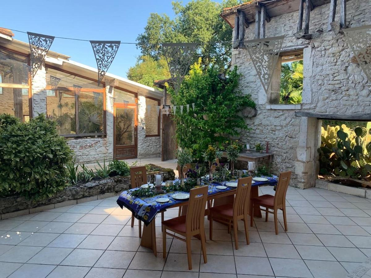 Country Villa For 19 Pool Cinema Football Pitch Verteillac Extérieur photo