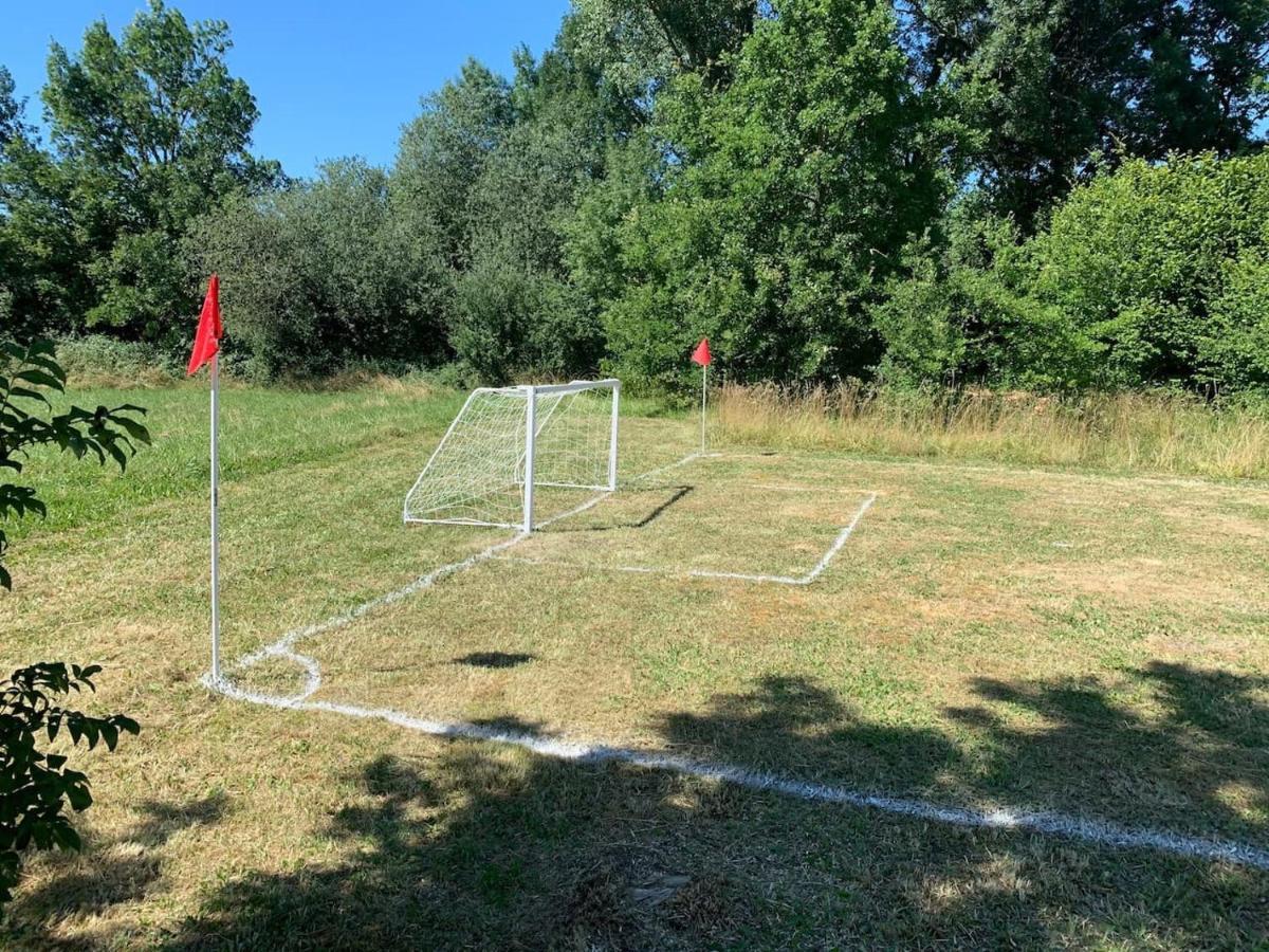 Country Villa For 19 Pool Cinema Football Pitch Verteillac Extérieur photo
